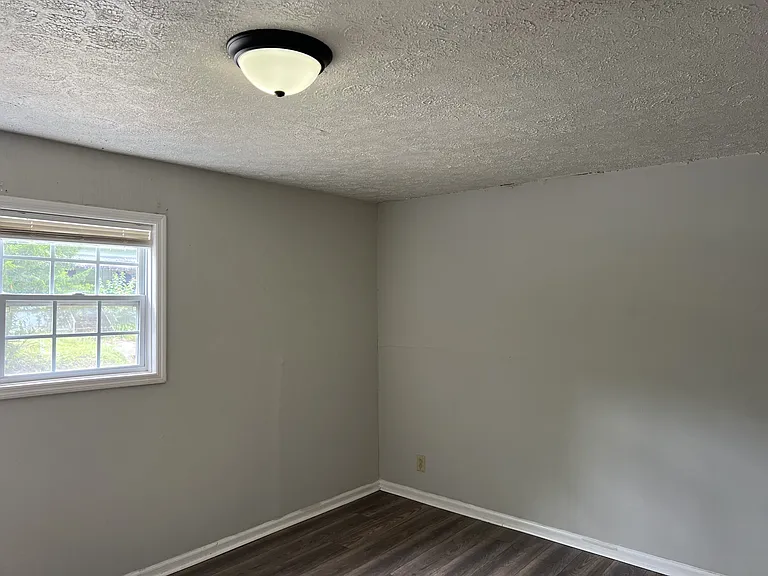 390 Cowan St #394 — Photo 32