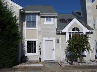 303 Lees Mill Dr, Newport News, VA 23608