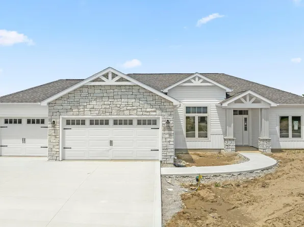 17681 Seahawk Ln, Huntertown, IN 46748