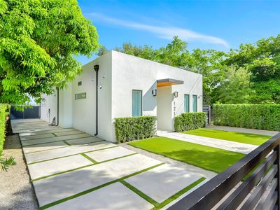 121 NW 41st St, Miami, FL, 33127