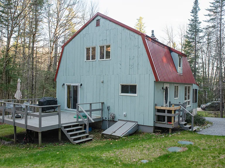 108 Ashuelot Dr — Photo 22