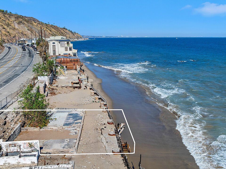 1st image of 20812 Pacific Coast Hwy