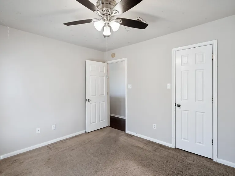 2108 Narrow Glen Pkwy — Photo 12
