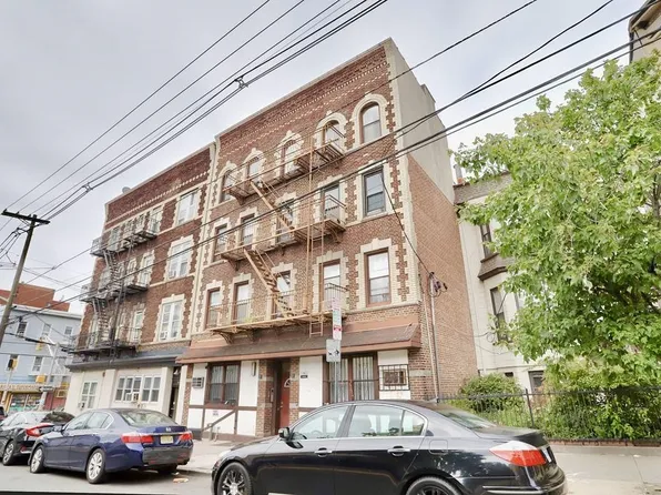 1093 Summit Ave #101, Jersey City, NJ 07307