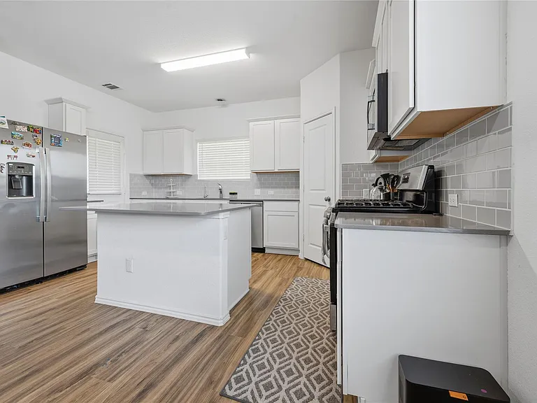 100 Wind Flower Ln — Photo 14