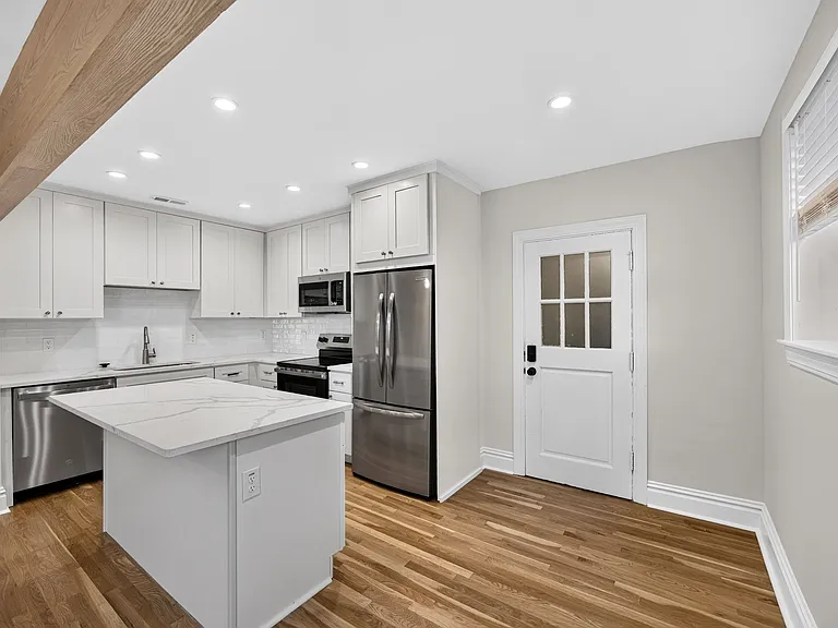 7519 Oxford Dr #2B — Photo 6