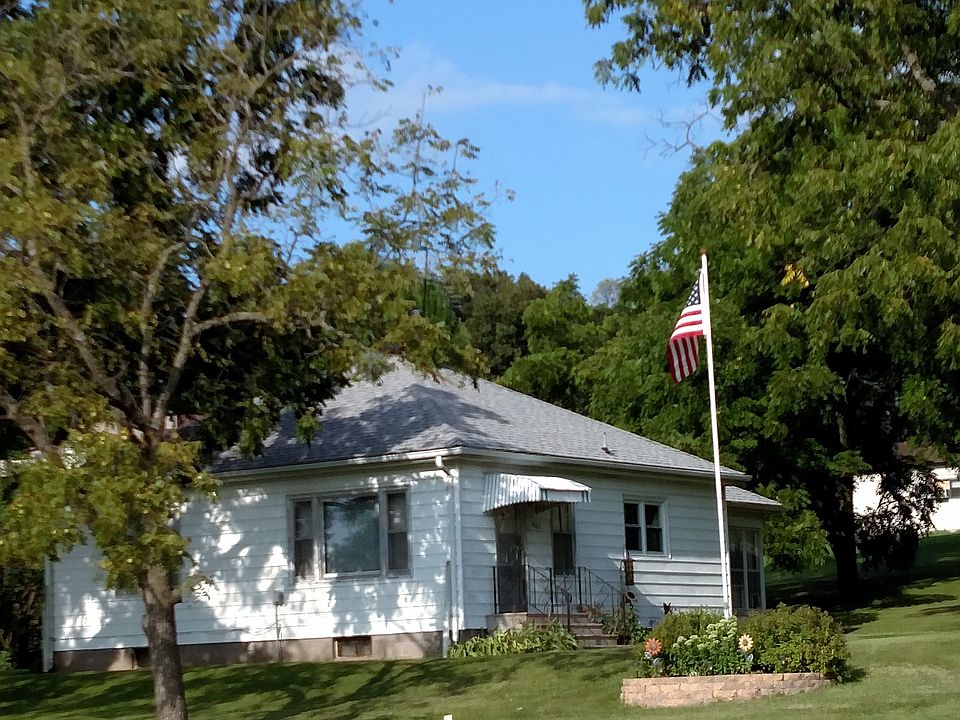 2 bedroom with 1 bathroom