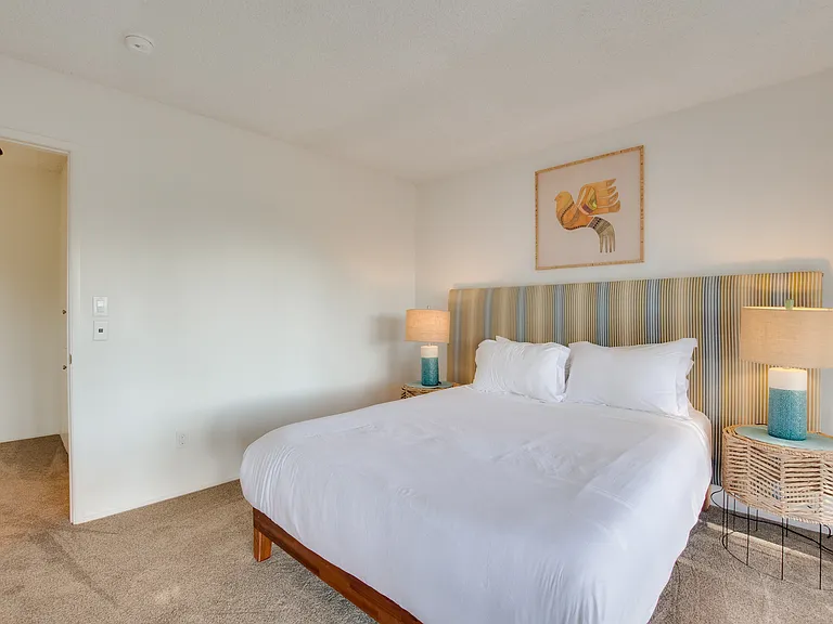 8143 La Jolla Scenic Dr N — Photo 28