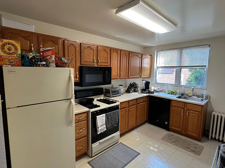 301 Kambach St #1 — Photo 8