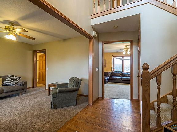4th image of 1410 Mill Creek Ln