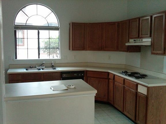 4th image of 4114 Sunrise Point Dr