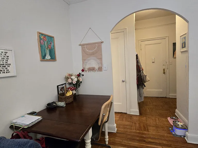 515 Cathedral Pkwy #9C — Photo 4