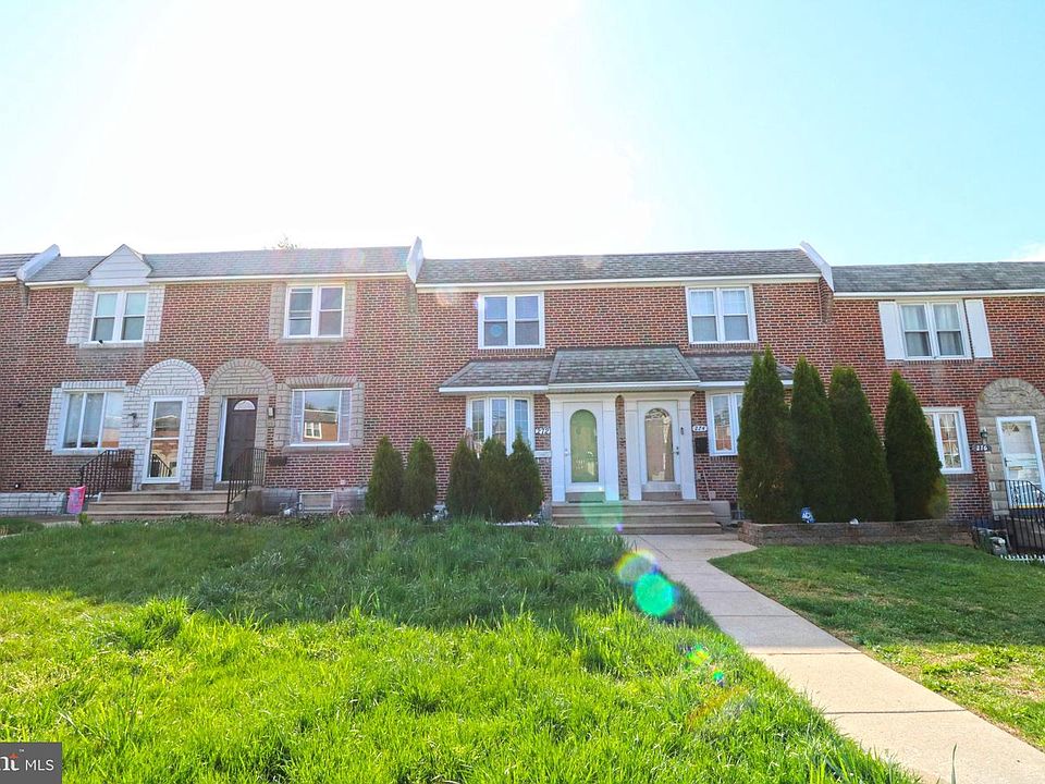 1st image of 272 Westbrook Dr