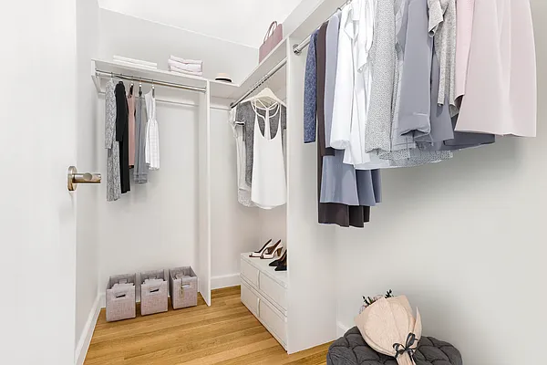 Sold by Compass | media 7