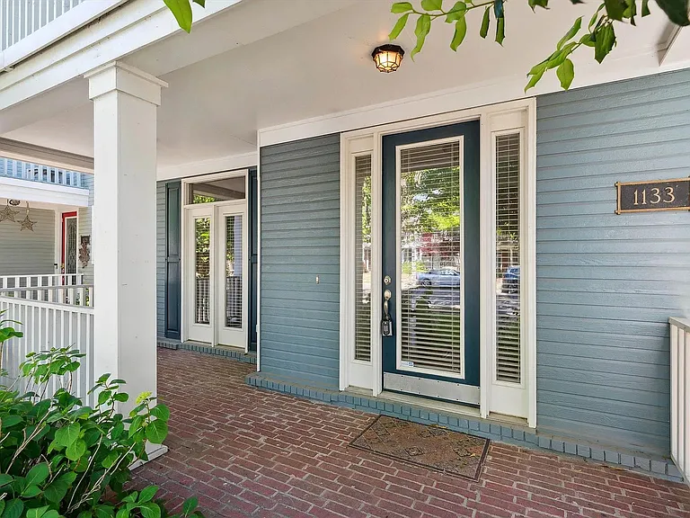 1133 Island Pl E — Photo 2