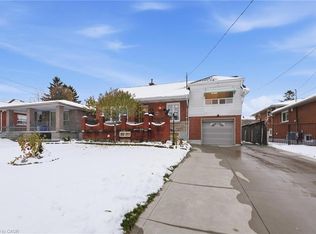 314 Hawkridge Ave, Hamilton, ON L9C 3L2