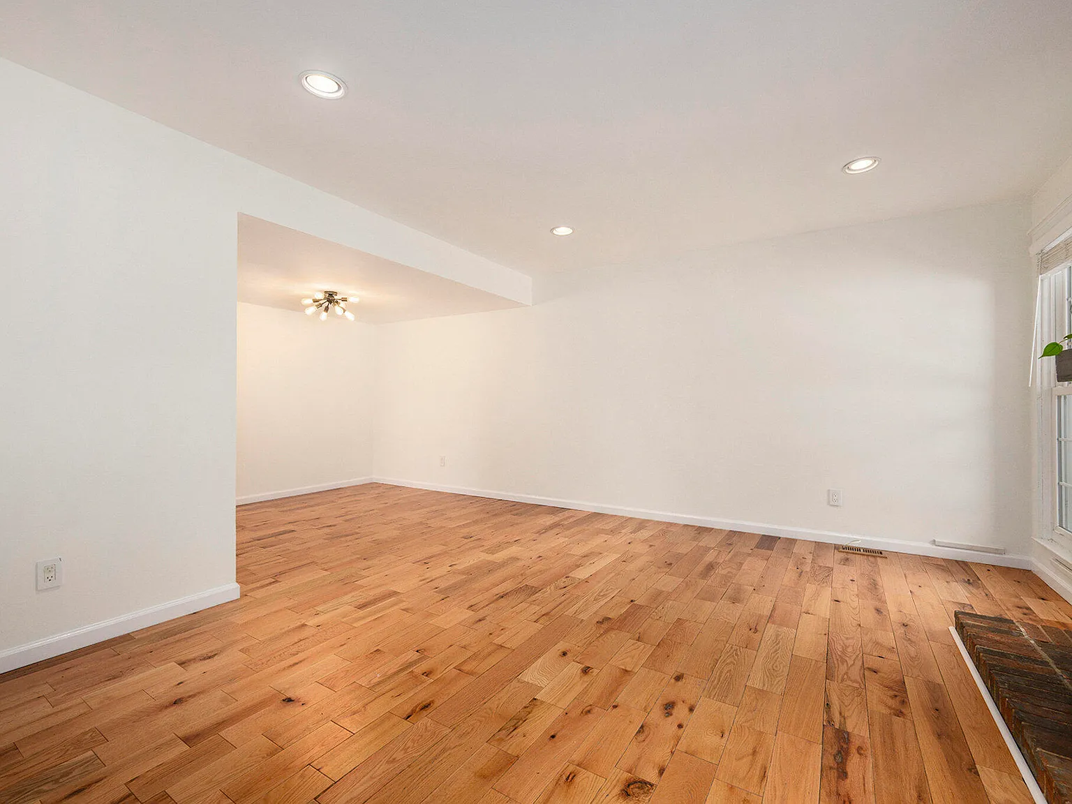 2 bed, 2.5 bath, 1620 sqft, $2,250 — Photo 3