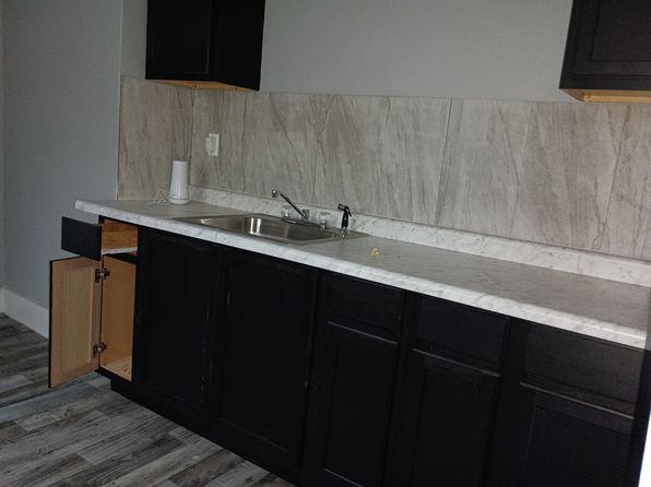 82 W Longwood Pl
