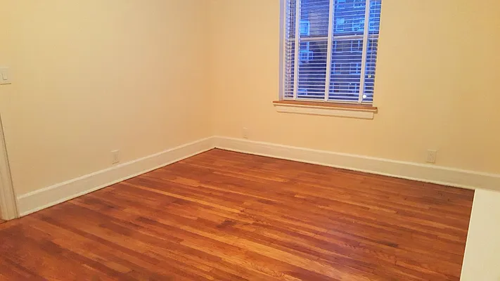 Rented by Realty Queens LLC | media 19