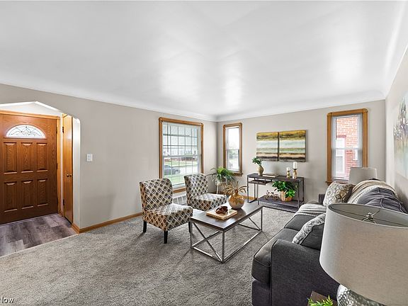 5th image of 6302 Pelham Dr