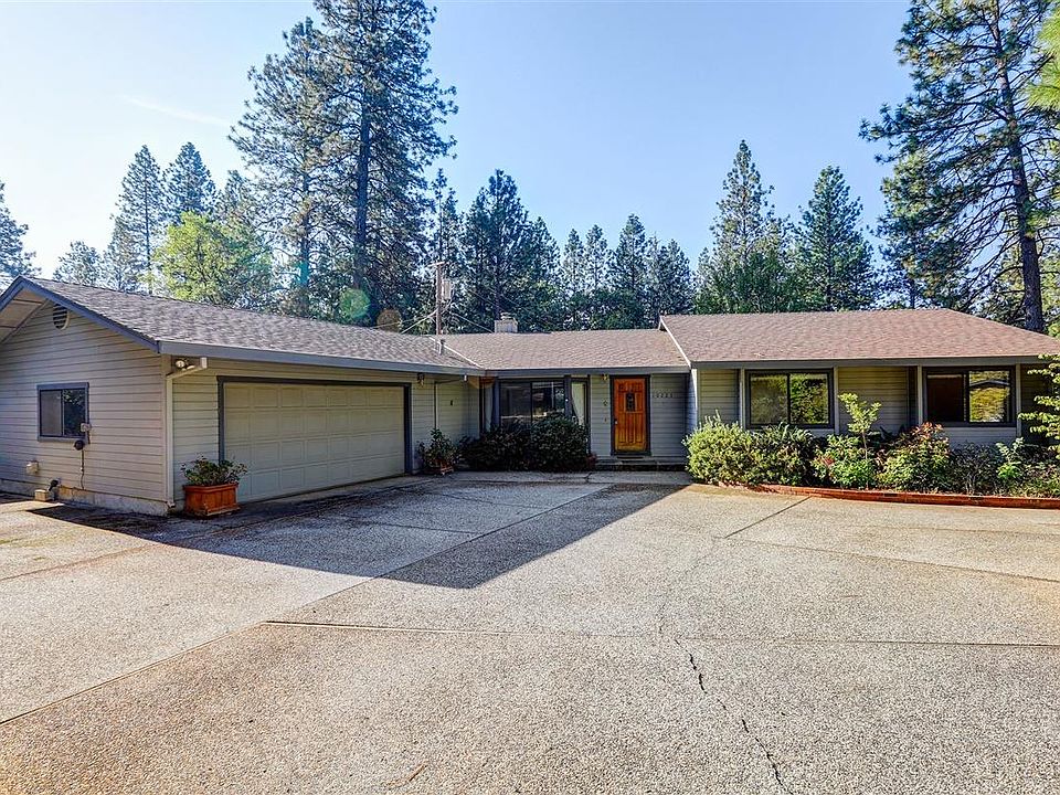 1st image of 10223 Pine Ct