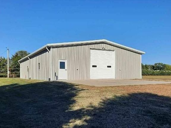 Heated Shop w/bath new 2010