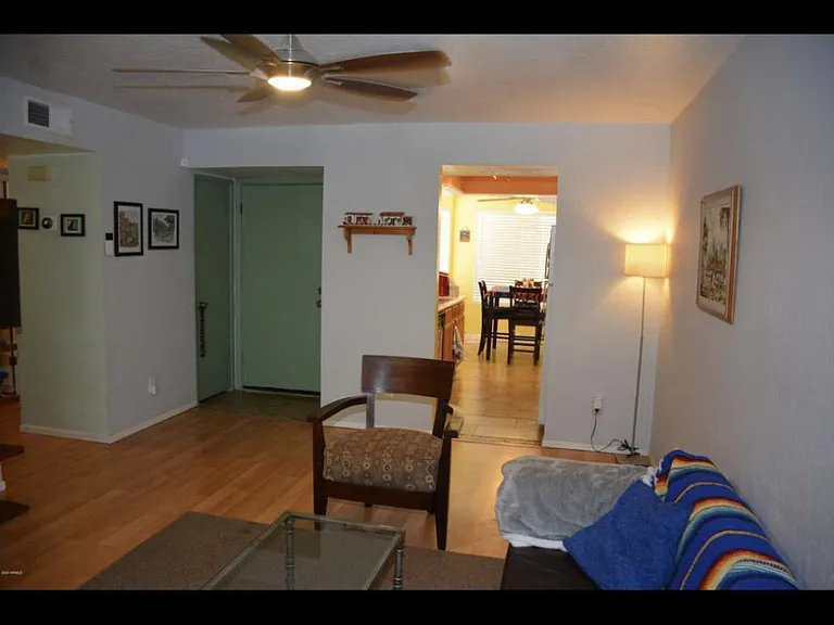 5144 E Holly St — Photo 3