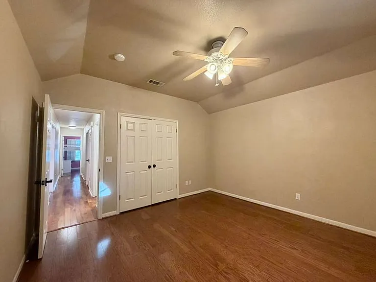 1213 Camellia Ln — Photo 16
