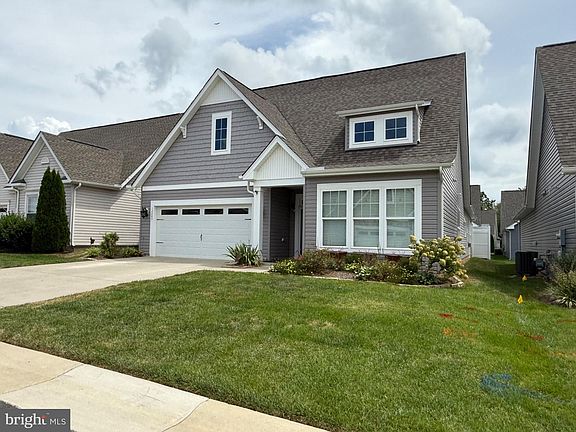 3rd image of 12205 Glen Oaks Dr
