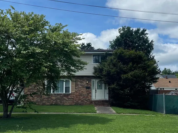 1015 Metropolis St, Metropolis, IL 62960