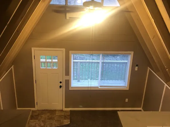 10761 I-70 Drive NE, 10761 I 70 Dr NE APT 20, Columbia, MO 65202