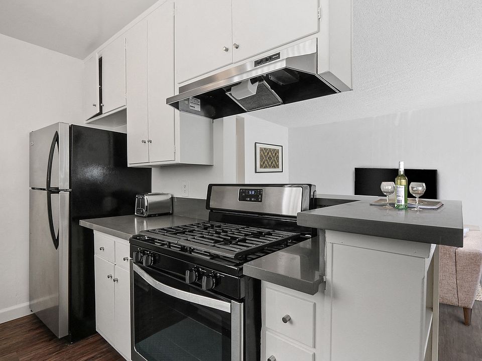 1st image of 12317 Texas Ave APT 12