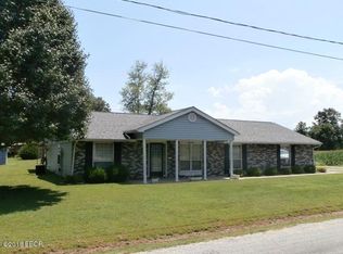 3156 Sunfield Rd, Du Quoin, IL 62832