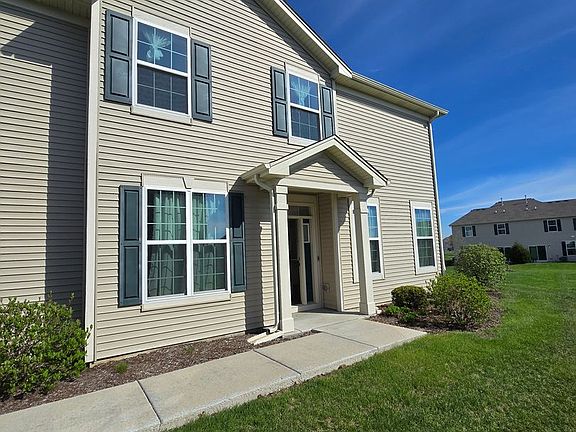 2nd image of 1123 Hawk Hollow Dr