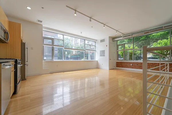 Rented by Compass | media 6