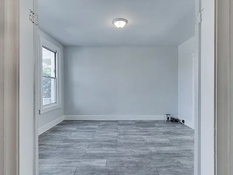 710 Columbia Rd NW #A — Photo 4
