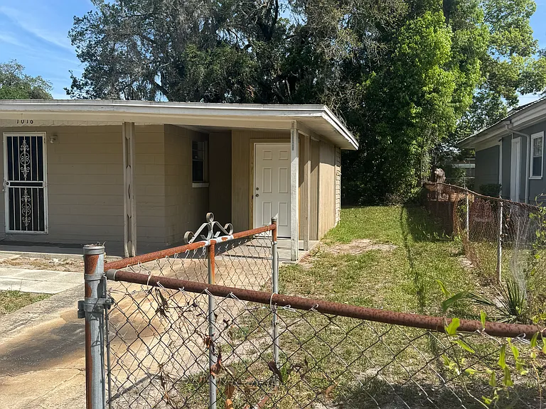 1016 Ardoon St — Photo 22