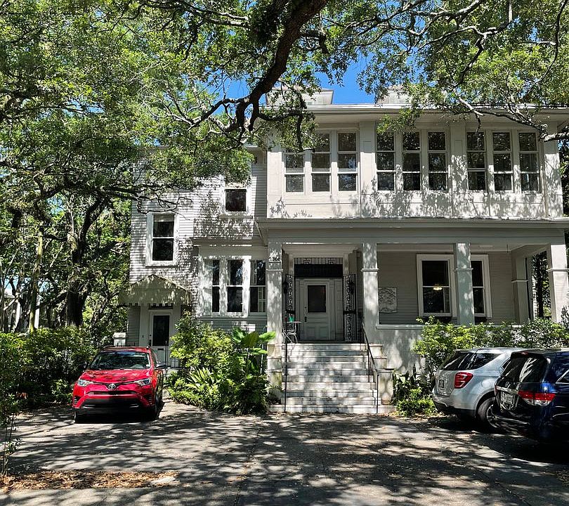 1st image of 2000-2002 Palmer Ave