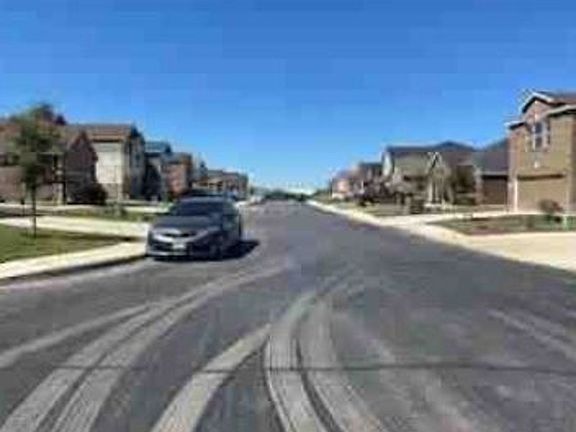 Exterior Neighborhood (street photo)