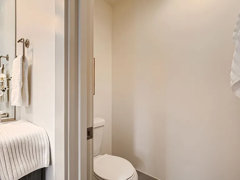 2407 Court Pl — Photo 15