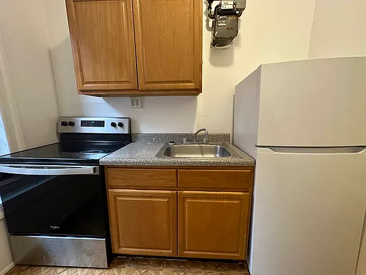 Rented by Coda Real Estate NYC | media 16