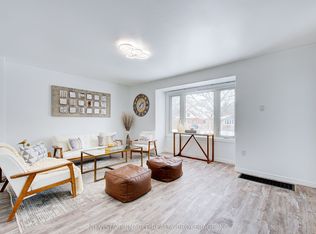 1243 Landor St, London, ON N5Y 3W2