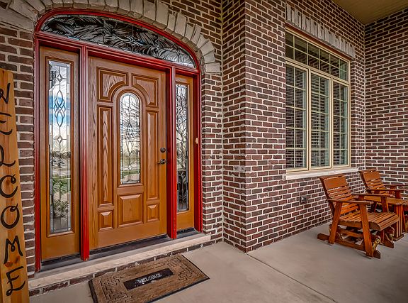 4th image of 22781 Stanford Dr