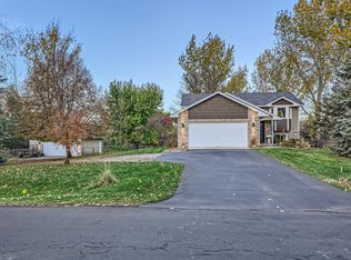 8615 Parell Ave NE, Otsego, MN 55330