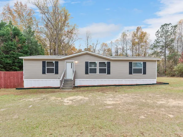 126 Ridge Rd, Angier, NC 27501