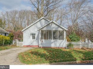 306 Delaware Ave, Riverside, NJ 08075