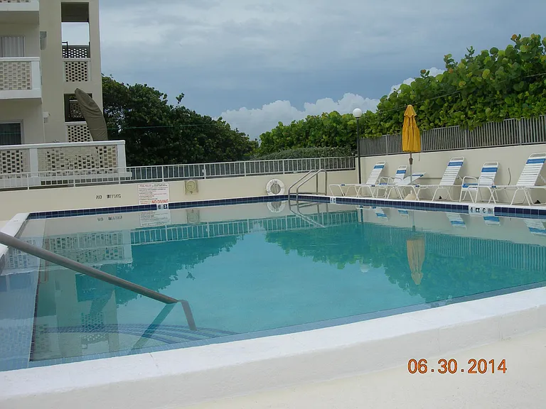 Community pool