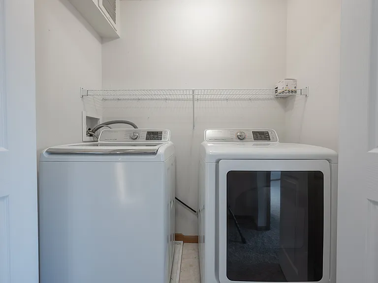 7071 Quarry Ave NE — Photo 16