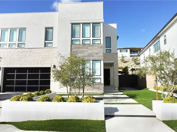 20551 W Hummingbird Ct, Northridge, CA 91326