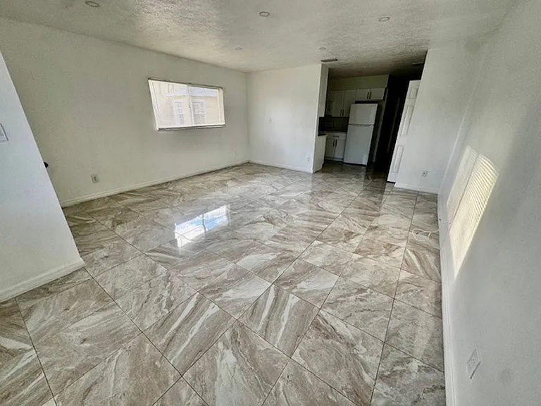 1245 SE 8th St #101-A — Photo 3